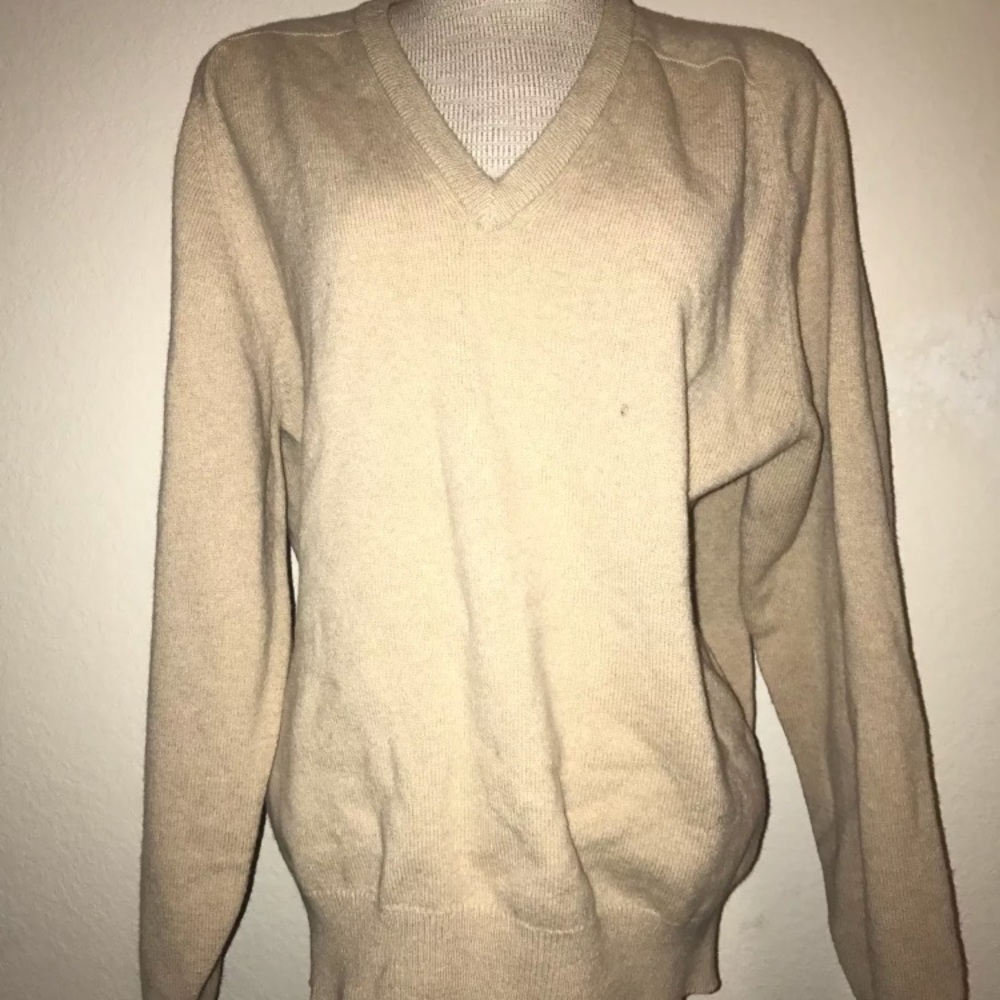 Brooks Brothers Vintage Lambs Wool V Neck Sweater